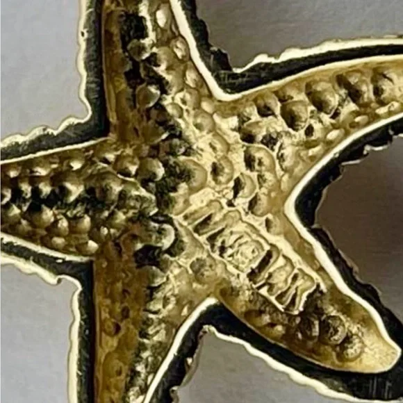 14K Gold Starfish Charm Pendant (0.78g) Nautical - Picture 4 of 4